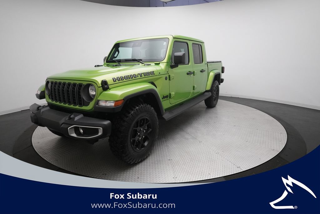 Used 2025 Jeep Gladiator Sport AWD/4WD image 1
