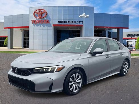 Used 2025 Honda Civic LX image 4
