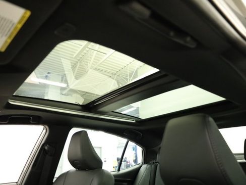 Certified 2025 Toyota Camry XSE image 31