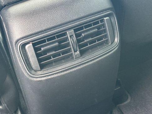 Used 2019 Honda CR-V LX image 16