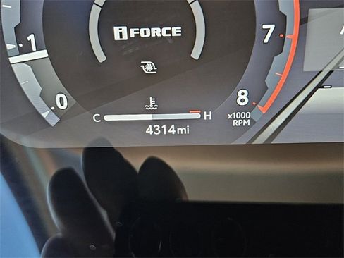 Used 2025 Toyota Tacoma TRD Sport image 26