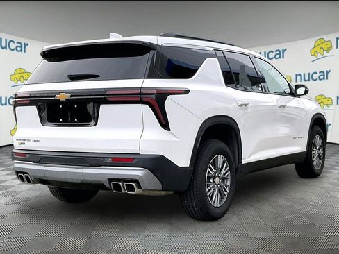 Used 2026 Chevrolet Traverse LT AWD/4WD image 6
