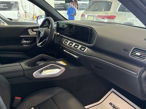 New 2026 Mercedes-Benz GLE 350 4MATIC image 3