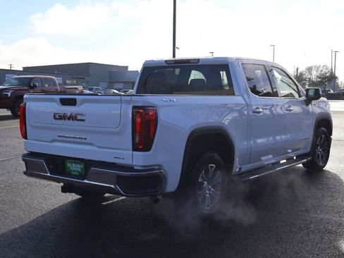 Used 2024 GMC Sierra 1500 SLT image 8