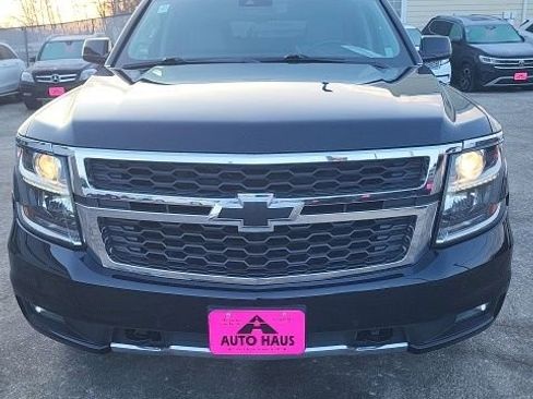 Used 2019 Chevrolet Suburban LT image 28