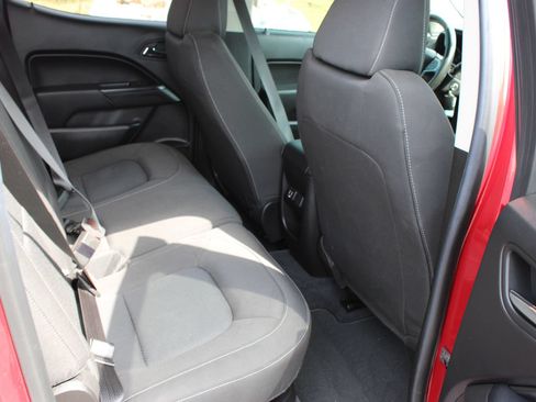 Used 2019 Chevrolet Colorado LT w/ LT Convenience Package AWD/4WD image 23