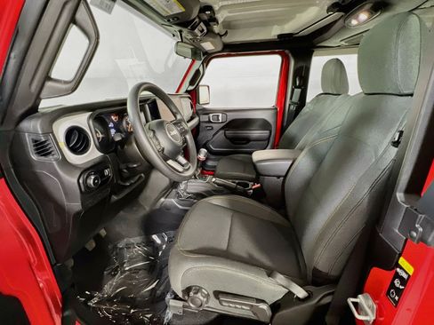 Used 2025 Jeep Wrangler Sport AWD/4WD image 19
