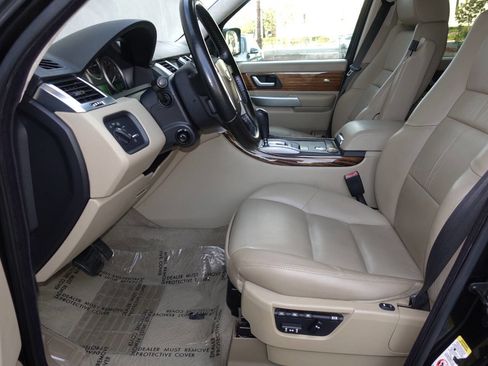 Used 2009 Land Rover Range Rover Sport HSE image 28