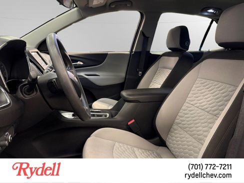 Used 2019 Chevrolet Equinox LS image 10