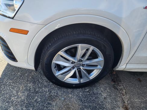 Used 2018 Audi Q3 2.0T Premium image 5