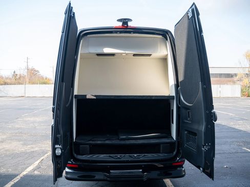Used 2024 Mercedes-Benz Sprinter 3500 image 12