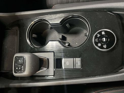 Used 2025 Nissan Rogue SV image 20