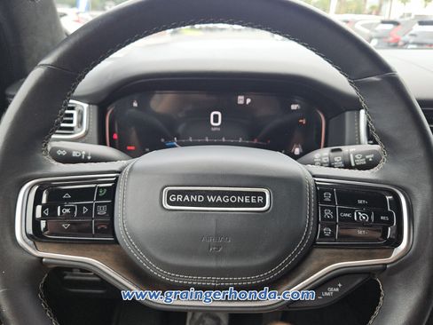 Used 2023 Jeep Grand Wagoneer Series II AWD/4WD image 18
