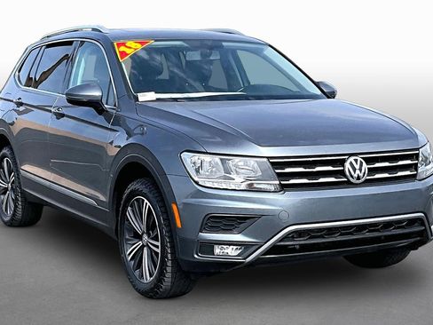 Used 2018 Volkswagen Tiguan SEL image 10
