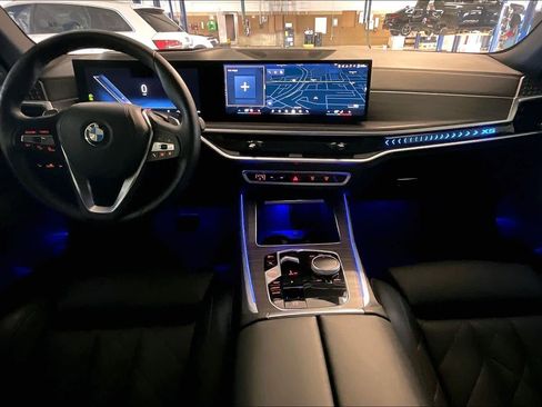 Used 2024 BMW X5 sDrive40i w/ Premium Package image 14