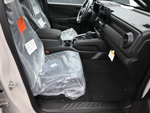 New 2026 Chevrolet Colorado Trail Boss AWD/4WD image 30