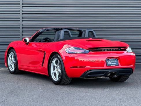 Used 2022 Porsche 718 Boxster RWD image 3