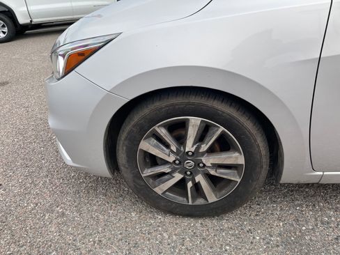 Used 2021 Nissan Versa SV image 10