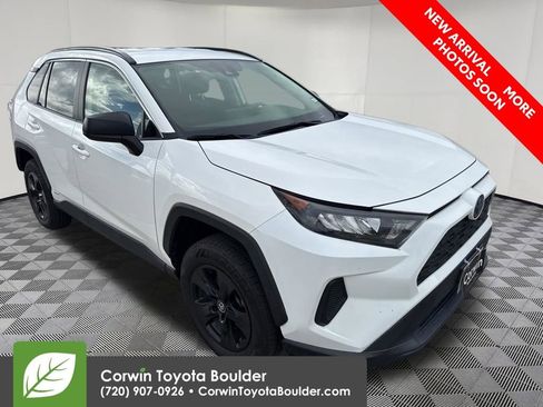 Used 2022 Toyota RAV4 LE AWD/4WD image 1
