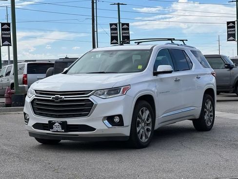 Used 2019 Chevrolet Traverse Premier AWD/4WD image 3