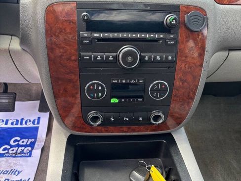 Used 2008 Chevrolet Tahoe LT w/ LT Preferred Equipment Group AWD/4WD image 19