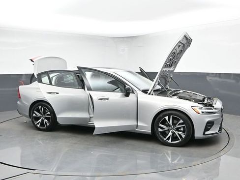 Used 2023 Volvo S60 B5 Core w/ Climate Package FWD image 49