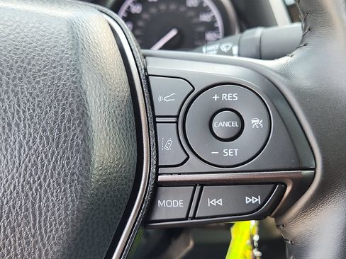Used 2024 Toyota Camry SE FWD image 21