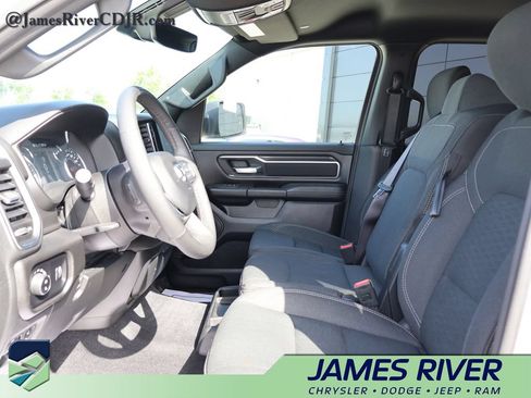 Used 2025 RAM 1500 Big Horn AWD/4WD image 22