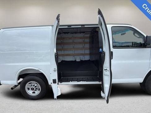 Used 2025 GMC Savana 2500 w/ Driver Convenience Package RWD image 10
