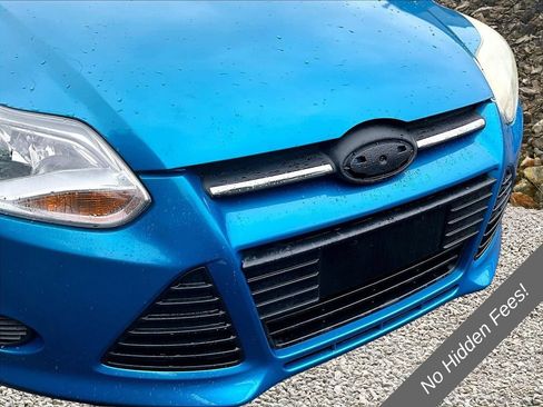 Used 2014 Ford Focus SE FWD image 25
