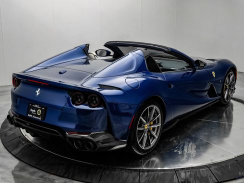 Used 2022 Ferrari 812 GTS RWD image 23