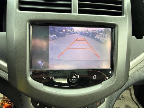 Used 2015 Chevrolet Sonic LT FWD image 20