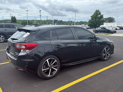 Used 2023 Subaru Impreza 2.0i Sport AWD/4WD image 3