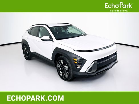 Used 2025 Hyundai Kona SEL image 1