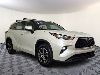Used 2020 Toyota Highlander XLE