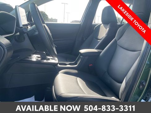 Certified 2026 Toyota Corolla Cross XLE FWD image 29