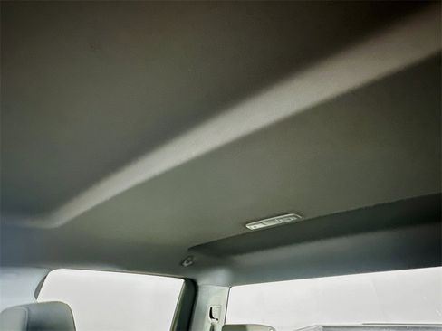 Used 2020 Chevrolet Silverado 1500 LT image 20