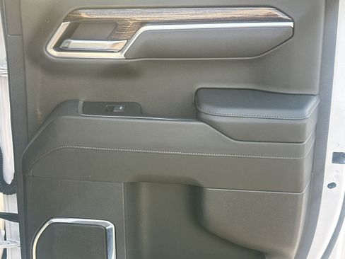 Used 2025 GMC Sierra 1500 Elevation AWD/4WD image 16