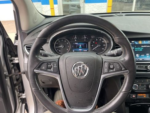 Used 2020 Buick Encore Preferred image 13