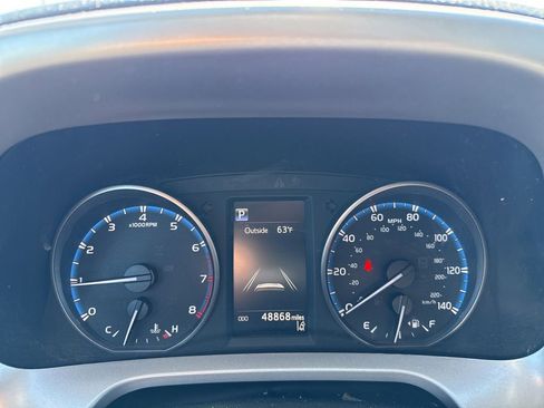 Used 2018 Toyota RAV4 LE w/ All Weather Liner Package AWD/4WD image 4