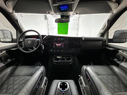 Used 2020 GMC Savana 2500 Extended w/ Enhanced Convenience Package RWD image 26