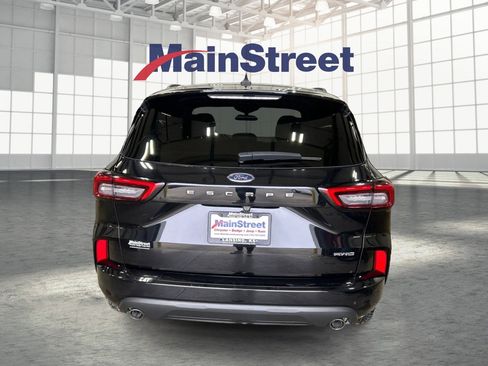 Used 2024 Ford Escape ST-Line image 4