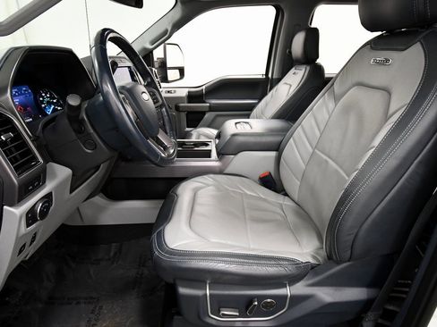 Used 2022 Ford F350 Limited image 14