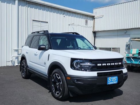 Used 2023 Ford Bronco Sport Outer Banks AWD/4WD image 7