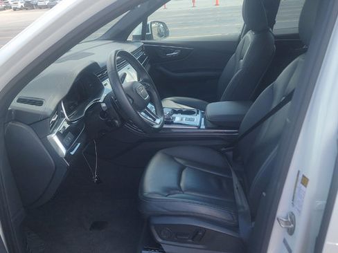 Used 2025 Audi Q7 3.0T Premium Plus AWD/4WD image 5