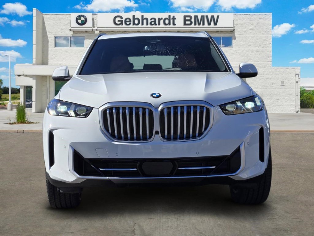 Certified 2026 BMW X5 xDrive40i w/ Climate Comfort Package AWD/4WD image 2