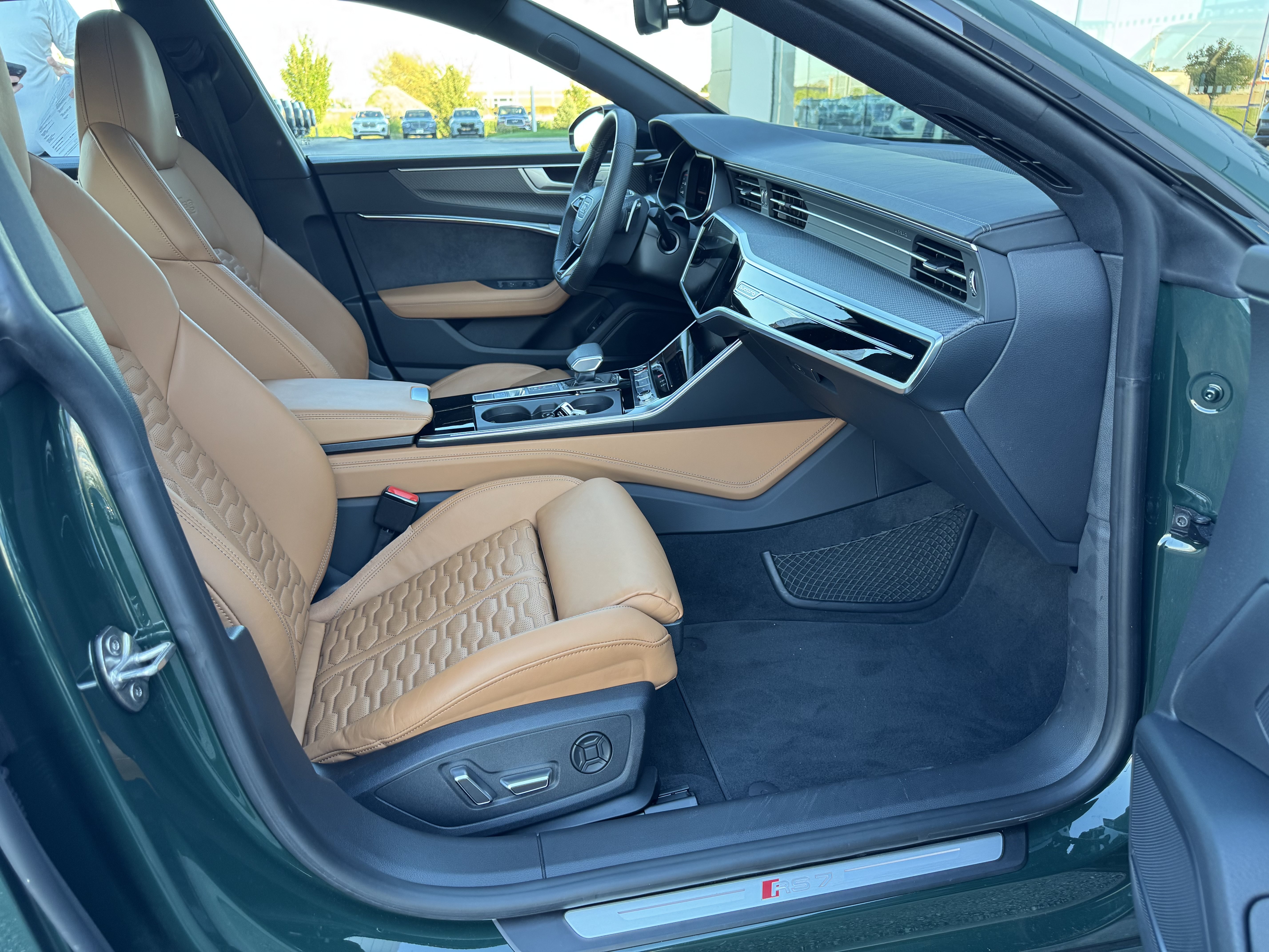 Used 2026 Audi RS 7 Performance AWD/4WD image 3