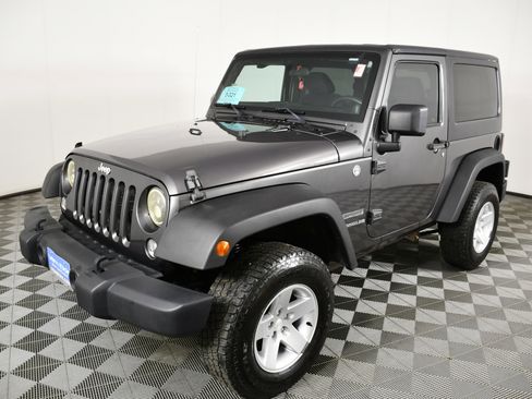 Used 2014 Jeep Wrangler Sport image 10