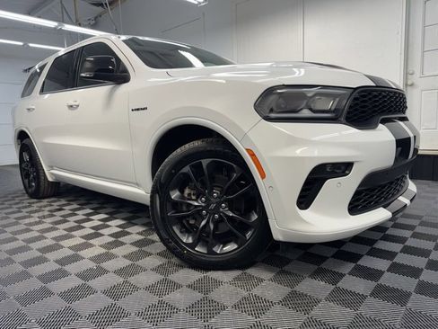 Used 2022 Dodge Durango R/T w/ Trailer Tow Group IV image 1