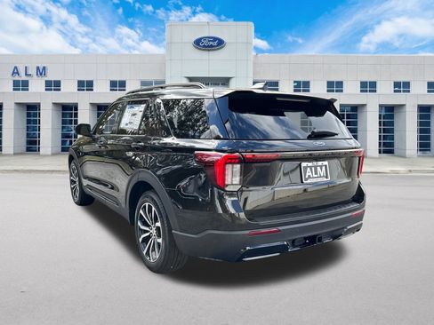 New 2026 Ford Explorer ST-Line w/ Premium Package image 7